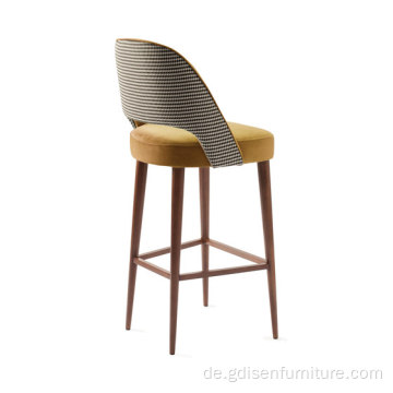 Stuhl für Möbelscheibe entlassen